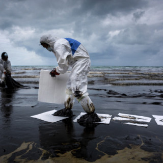 catastrophic-oil-at-the-Macondo-Prospect